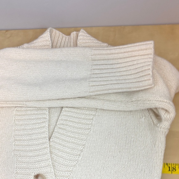 Eddie Bauer Women's Ivory Cardigan Sweater - Picture 10 of 14